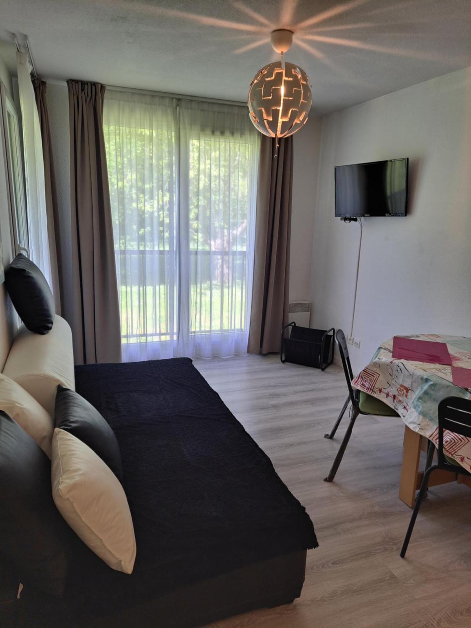 Appartement De 30M2 Dans Residence A Proximite D'Honfleur Équemauville Екстериор снимка